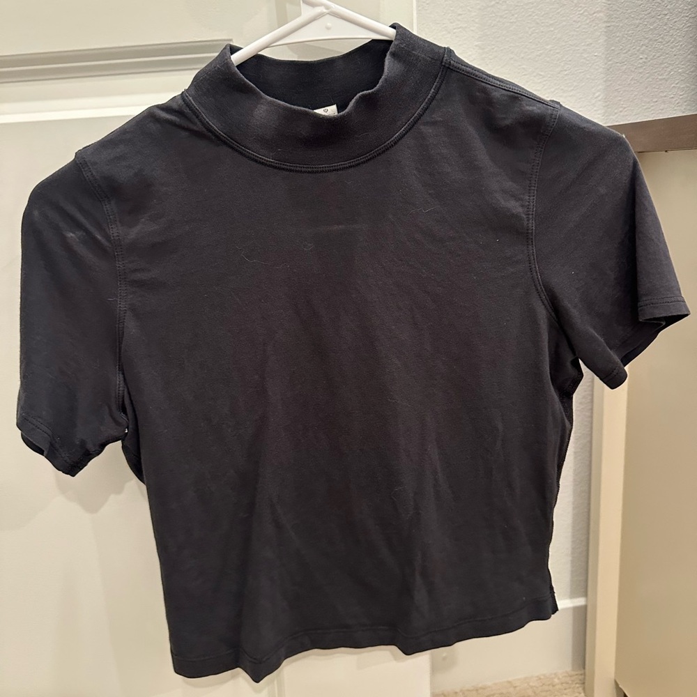 Black Lululemon top